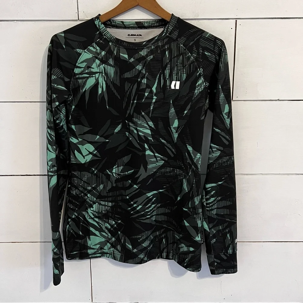 Armada Palm Long Sleeve Athletic Top. Size Small. - Picture 1 of 10